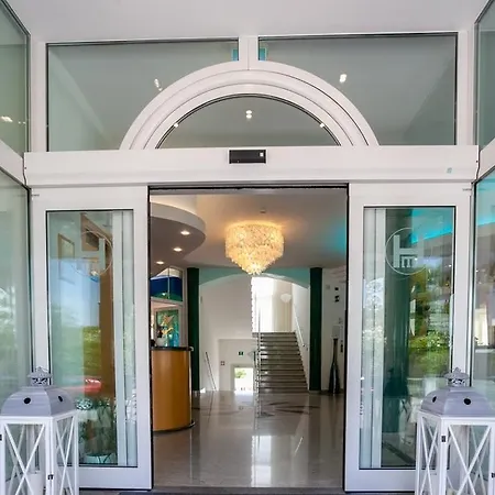 Hotel Montecarlo 3*