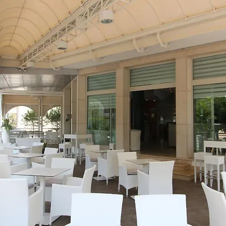 Montecarlo Hotel