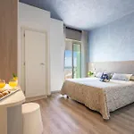 Отель Montecarlo 3 Stelle Superior Каорле