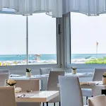 Montecarlo 3 Stelle Superior Отель 3*
