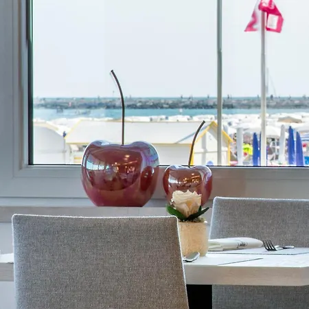 Hotel Montecarlo 3 Stelle Superior Caorle