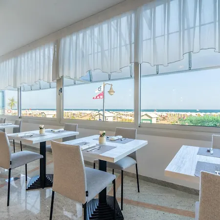 Hotel Montecarlo 3 Stelle Superior Caorle
